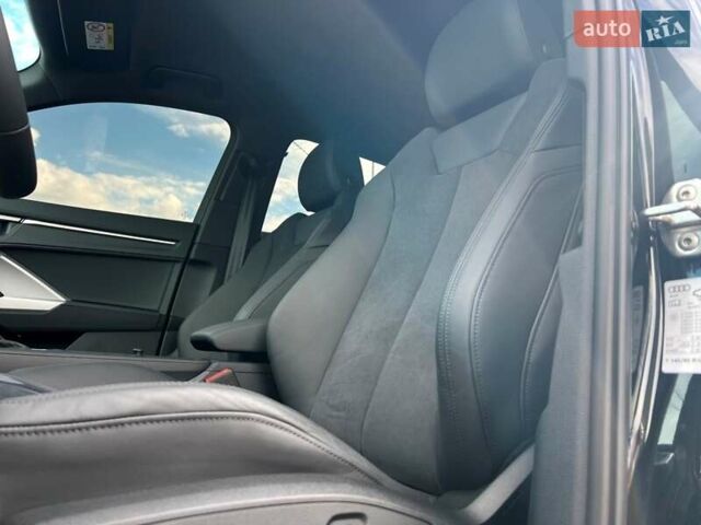 Черный Ауди Ку3, объемом двигателя 1.98 л и пробегом 1 тыс. км за 52499 $, фото 46 на Automoto.ua