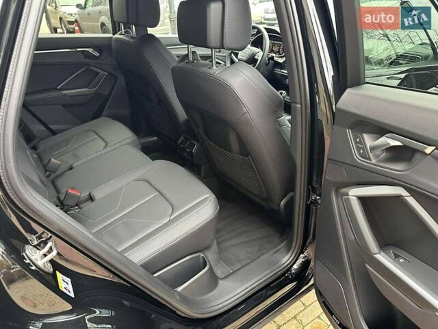 Черный Ауди Ку3, объемом двигателя 1.98 л и пробегом 16 тыс. км за 36950 $, фото 17 на Automoto.ua