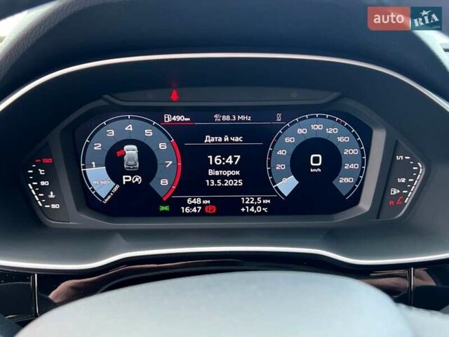 Черный Ауди Ку3, объемом двигателя 1.98 л и пробегом 1 тыс. км за 52499 $, фото 50 на Automoto.ua