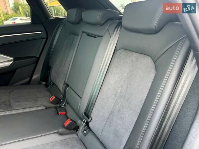 Черный Ауди Ку3, объемом двигателя 1.98 л и пробегом 1 тыс. км за 52499 $, фото 73 на Automoto.ua