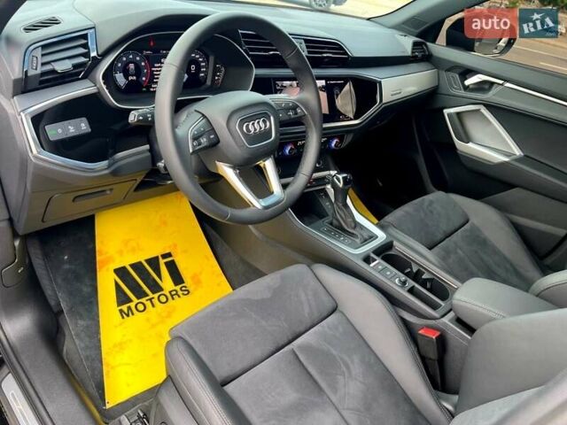 Черный Ауди Ку3, объемом двигателя 1.98 л и пробегом 1 тыс. км за 52499 $, фото 31 на Automoto.ua