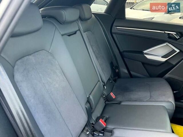 Черный Ауди Ку3, объемом двигателя 1.98 л и пробегом 1 тыс. км за 52499 $, фото 86 на Automoto.ua