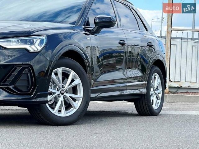 Черный Ауди Ку3, объемом двигателя 1.98 л и пробегом 1 тыс. км за 52499 $, фото 7 на Automoto.ua