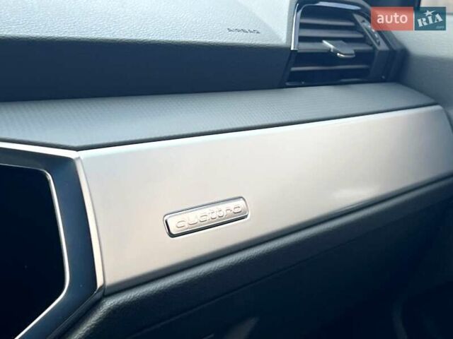 Черный Ауди Ку3, объемом двигателя 1.98 л и пробегом 1 тыс. км за 52499 $, фото 68 на Automoto.ua