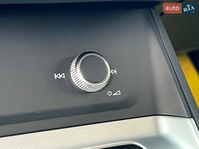 Черный Ауди Ку3, объемом двигателя 1.98 л и пробегом 1 тыс. км за 52499 $, фото 62 на Automoto.ua