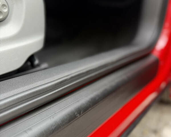 Червоний Ауді Ку3, об'ємом двигуна 2 л та пробігом 185 тис. км за 15700 $, фото 23 на Automoto.ua