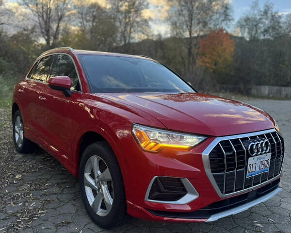 Червоний Ауді Ку3, об'ємом двигуна 1.98 л та пробігом 122 тис. км за 25900 $, фото 1 на Automoto.ua