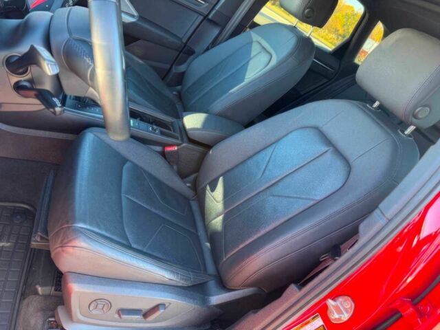 Красный Ауди Ку3, объемом двигателя 2 л и пробегом 36 тыс. км за 18200 $, фото 8 на Automoto.ua