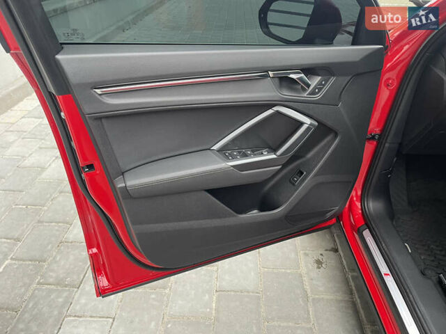 Красный Ауди Ку3, объемом двигателя 2 л и пробегом 95 тыс. км за 27700 $, фото 21 на Automoto.ua