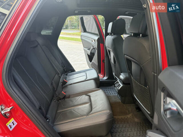 Красный Ауди Ку3, объемом двигателя 1.98 л и пробегом 93 тыс. км за 29750 $, фото 49 на Automoto.ua