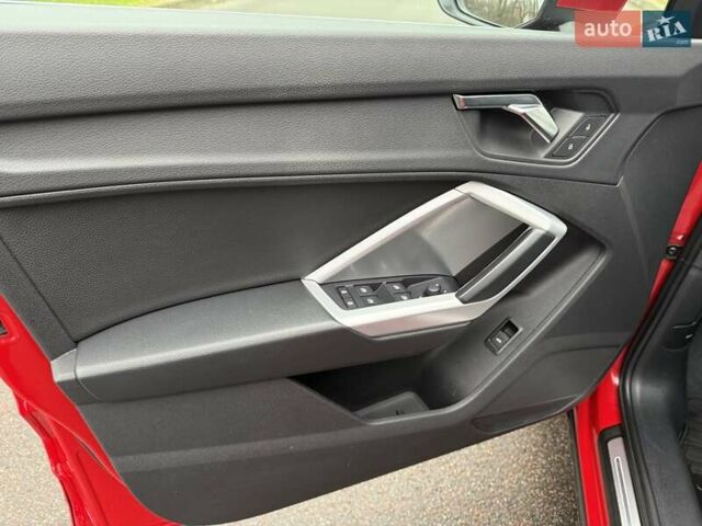 Красный Ауди Ку3, объемом двигателя 1.98 л и пробегом 95 тыс. км за 33700 $, фото 51 на Automoto.ua