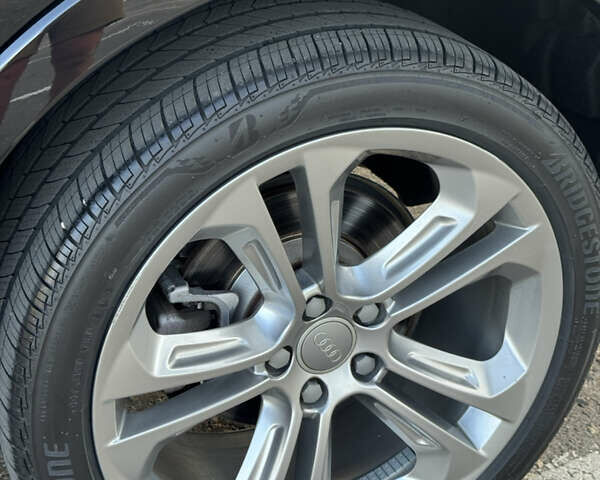 Ауді Ку3, об'ємом двигуна 2 л та пробігом 150 тис. км за 16500 $, фото 16 на Automoto.ua