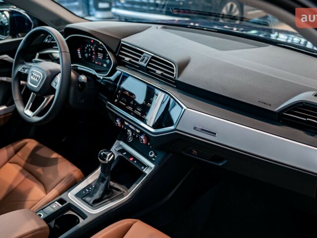 Ауди Ку3 2024 года купить новое авто Ауди Ку3 2024 года от официального дилера Порше Захід Ауди фото