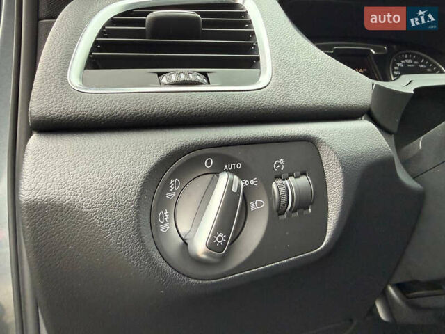 Серый Ауди Ку3, объемом двигателя 1.98 л и пробегом 119 тыс. км за 15300 $, фото 39 на Automoto.ua