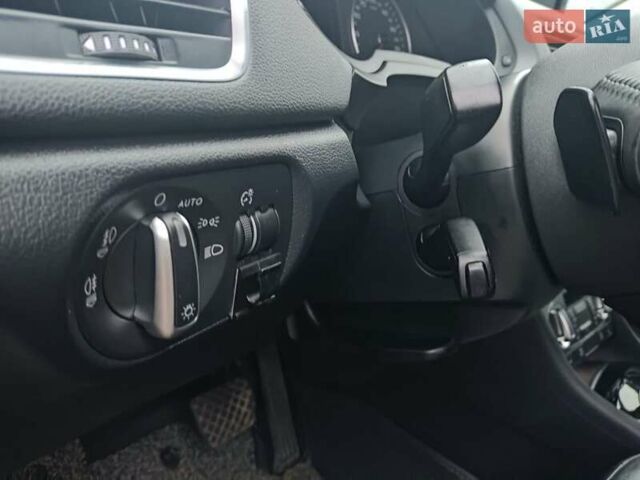 Сірий Ауді Ку3, об'ємом двигуна 2 л та пробігом 179 тис. км за 21500 $, фото 13 на Automoto.ua