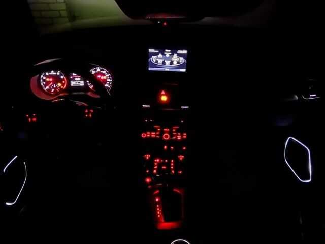 Сірий Ауді Ку3, об'ємом двигуна 2 л та пробігом 128 тис. км за 15700 $, фото 7 на Automoto.ua