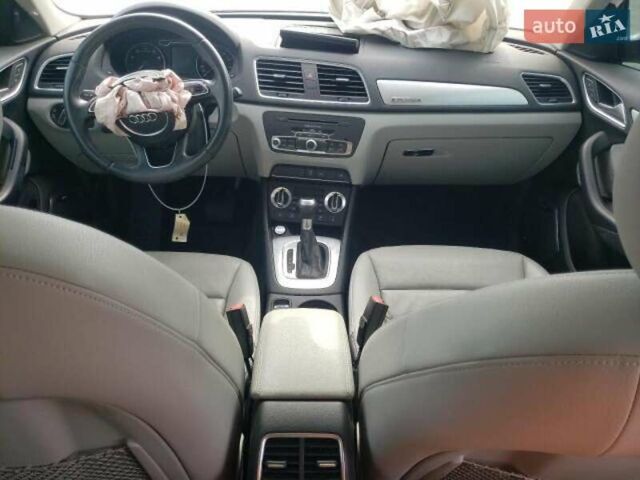 Сірий Ауді Ку3, об'ємом двигуна 2 л та пробігом 98 тис. км за 10500 $, фото 8 на Automoto.ua