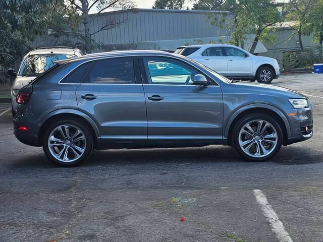 Серый Ауди Ку3, объемом двигателя 2 л и пробегом 74 тыс. км за 6000 $, фото 4 на Automoto.ua