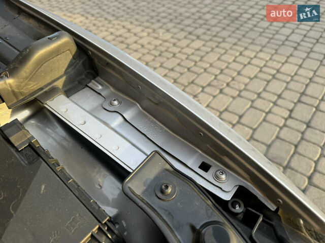 Серый Ауди Ку3, объемом двигателя 2 л и пробегом 190 тыс. км за 13950 $, фото 32 на Automoto.ua