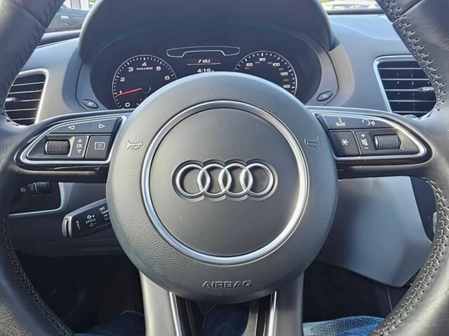 Серый Ауди Ку3, объемом двигателя 2 л и пробегом 74 тыс. км за 6000 $, фото 7 на Automoto.ua