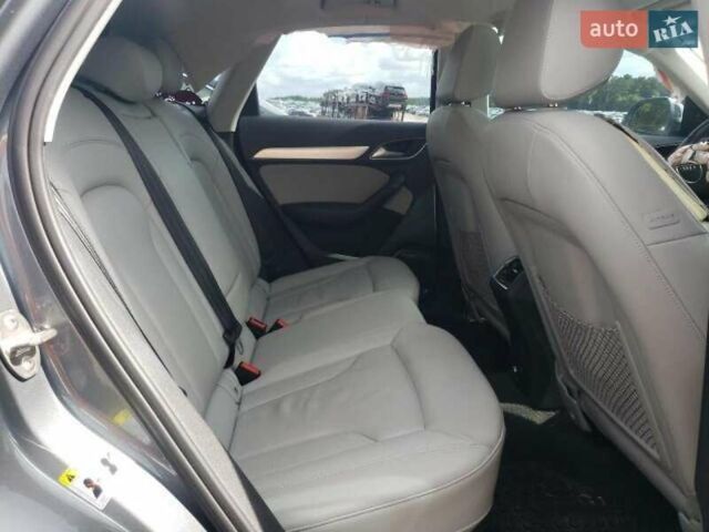 Сірий Ауді Ку3, об'ємом двигуна 2 л та пробігом 98 тис. км за 10500 $, фото 10 на Automoto.ua