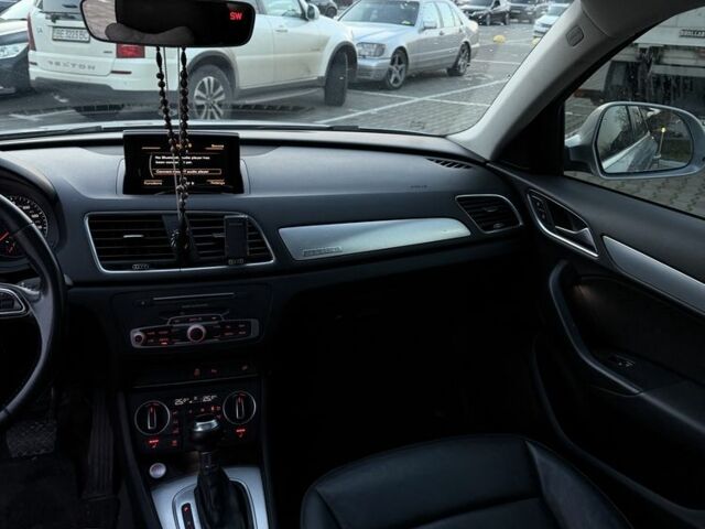 Сірий Ауді Ку3, об'ємом двигуна 2 л та пробігом 220 тис. км за 13750 $, фото 12 на Automoto.ua