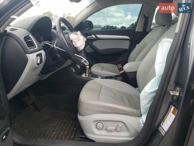 Сірий Ауді Ку3, об'ємом двигуна 2 л та пробігом 98 тис. км за 10500 $, фото 9 на Automoto.ua