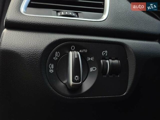 Сірий Ауді Ку3, об'ємом двигуна 2 л та пробігом 251 тис. км за 15500 $, фото 18 на Automoto.ua