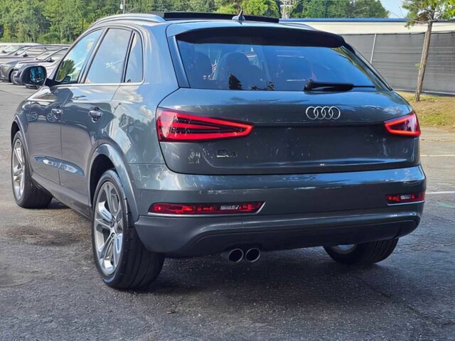 Серый Ауди Ку3, объемом двигателя 2 л и пробегом 74 тыс. км за 6000 $, фото 3 на Automoto.ua