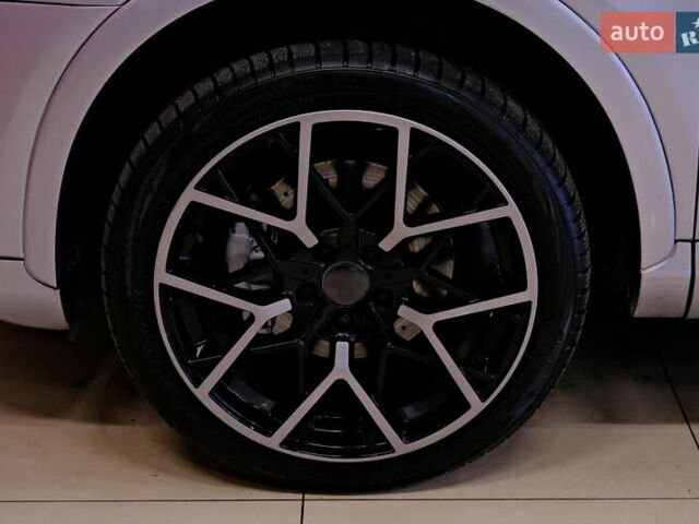 Серый Ауди Ку3, объемом двигателя 2 л и пробегом 128 тыс. км за 13900 $, фото 15 на Automoto.ua