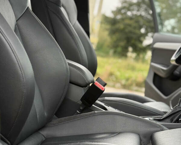 Серый Ауди Ку3, объемом двигателя 2 л и пробегом 142 тыс. км за 16350 $, фото 50 на Automoto.ua