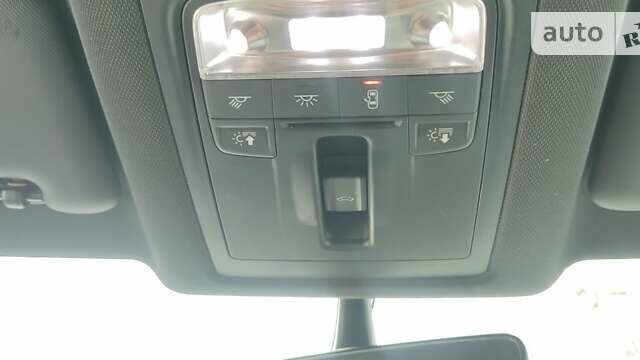 Серый Ауди Ку3, объемом двигателя 1.98 л и пробегом 166 тыс. км за 16600 $, фото 37 на Automoto.ua