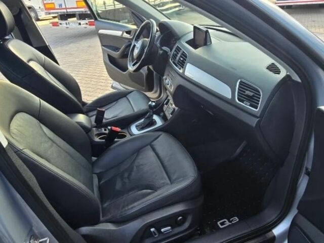 Серый Ауди Ку3, объемом двигателя 2 л и пробегом 150 тыс. км за 8000 $, фото 5 на Automoto.ua