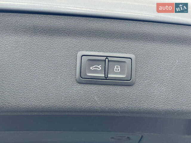 Сірий Ауді Ку3, об'ємом двигуна 2 л та пробігом 118 тис. км за 15500 $, фото 29 на Automoto.ua