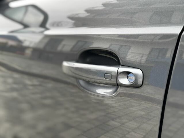 Сірий Ауді Ку3, об'ємом двигуна 2 л та пробігом 167 тис. км за 19700 $, фото 15 на Automoto.ua