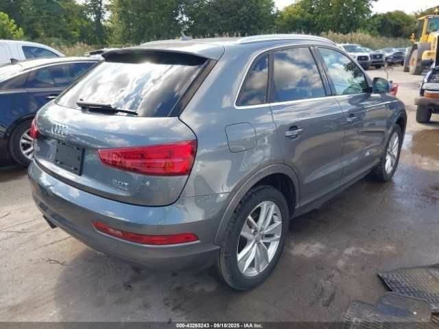 Серый Ауди Ку3, объемом двигателя 2 л и пробегом 56 тыс. км за 2800 $, фото 3 на Automoto.ua
