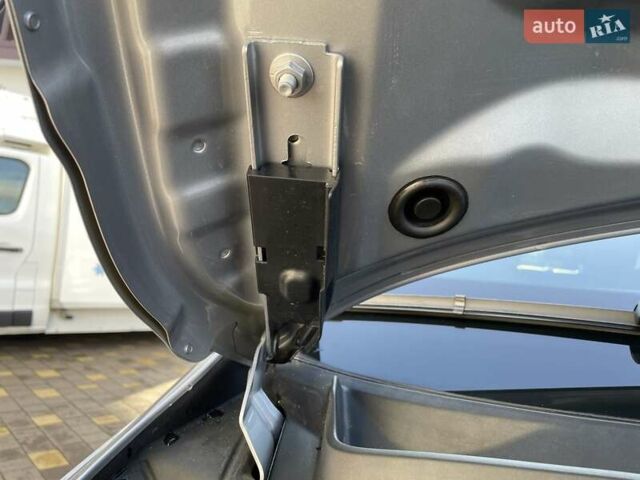 Серый Ауди Ку3, объемом двигателя 2 л и пробегом 90 тыс. км за 16499 $, фото 25 на Automoto.ua