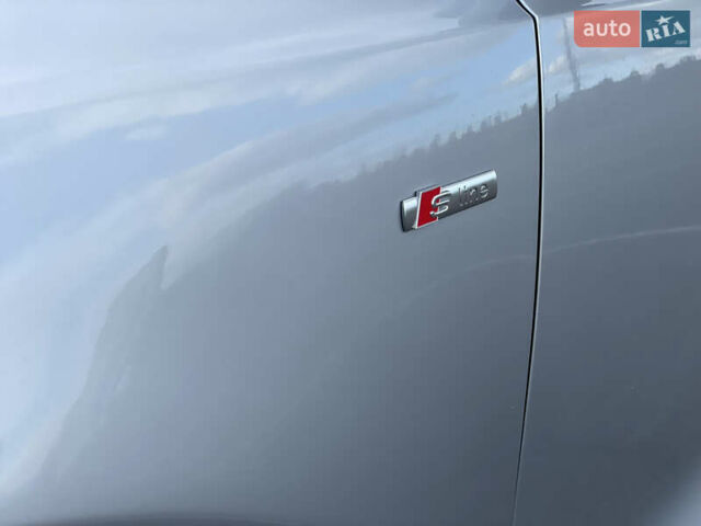 Сірий Ауді Ку3, об'ємом двигуна 2 л та пробігом 118 тис. км за 15500 $, фото 3 на Automoto.ua