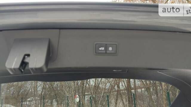 Серый Ауди Ку3, объемом двигателя 1.98 л и пробегом 166 тыс. км за 16600 $, фото 16 на Automoto.ua