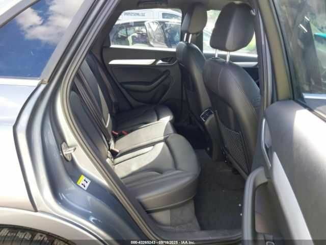Серый Ауди Ку3, объемом двигателя 2 л и пробегом 56 тыс. км за 2800 $, фото 7 на Automoto.ua