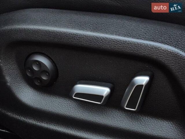 Серый Ауди Ку3, объемом двигателя 1.98 л и пробегом 137 тыс. км за 17950 $, фото 19 на Automoto.ua