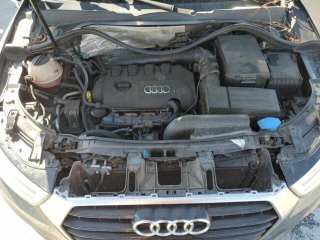 Серый Ауди Ку3, объемом двигателя 2 л и пробегом 91 тыс. км за 2500 $, фото 10 на Automoto.ua