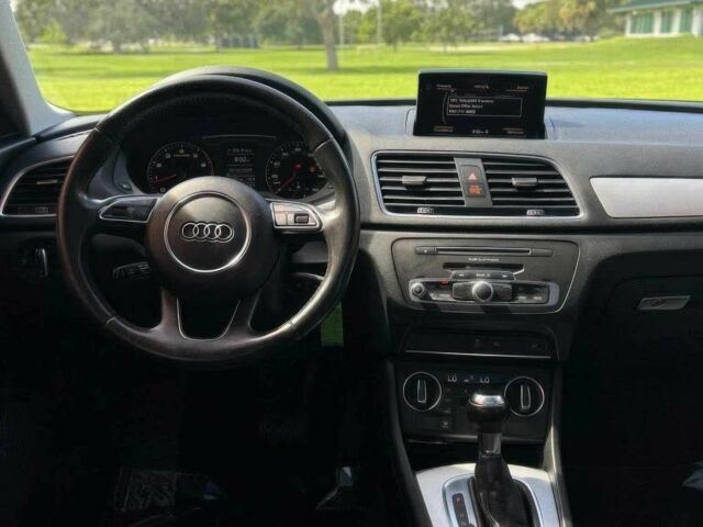 Ауди Ку3 2017 в Днепре (Днепропетровске) на Automoto.ua Серый Ауди Ку3, объемом двигателя 2 л и пробегом 70 тыс. км за 3600 $, фото 11 на Automoto.ua