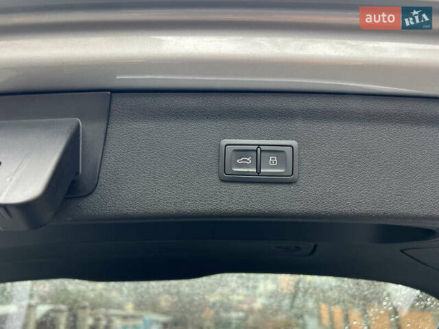 Серый Ауди Ку3, объемом двигателя 1.98 л и пробегом 70 тыс. км за 18400 $, фото 39 на Automoto.ua
