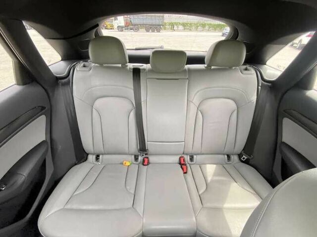 Серый Ауди Ку3, объемом двигателя 2 л и пробегом 92 тыс. км за 13900 $, фото 12 на Automoto.ua