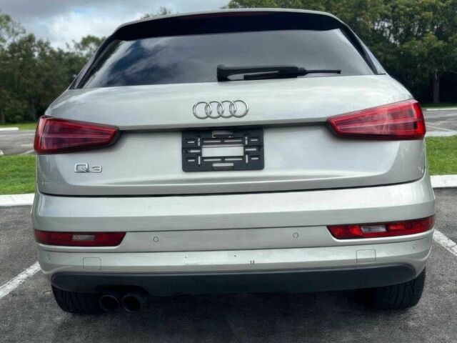 Ауди Ку3 2017 в Днепре (Днепропетровске) на Automoto.ua Серый Ауди Ку3, объемом двигателя 2 л и пробегом 70 тыс. км за 3600 $, фото 5 на Automoto.ua