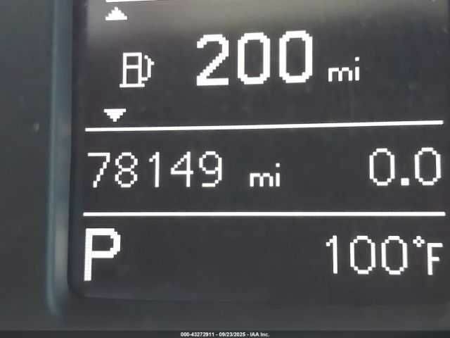 Серый Ауди Ку3, объемом двигателя 2 л и пробегом 78 тыс. км за 3900 $, фото 14 на Automoto.ua