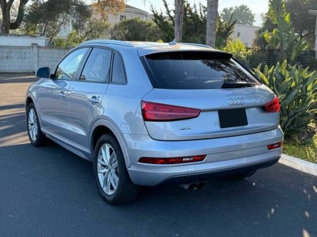 Сірий Ауді Ку3, об'ємом двигуна 2 л та пробігом 46 тис. км за 3700 $, фото 2 на Automoto.ua