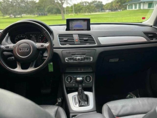 Ауди Ку3 2017 в Днепре (Днепропетровске) на Automoto.ua Серый Ауди Ку3, объемом двигателя 2 л и пробегом 70 тыс. км за 3600 $, фото 7 на Automoto.ua