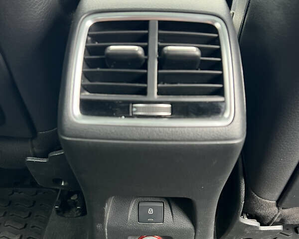 Сірий Ауді Ку3, об'ємом двигуна 1.98 л та пробігом 70 тис. км за 19500 $, фото 38 на Automoto.ua